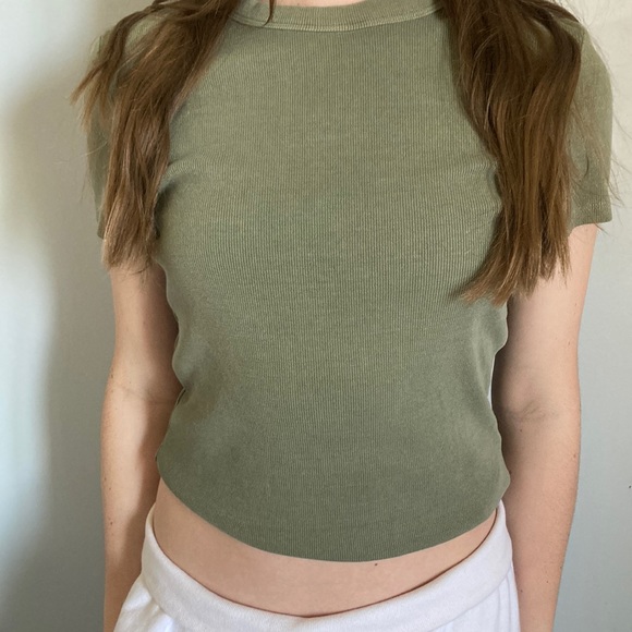 Old Navy Tops - Old navy, hunter green, slight cropped, fitted T shirt, size small, WORN ONCE